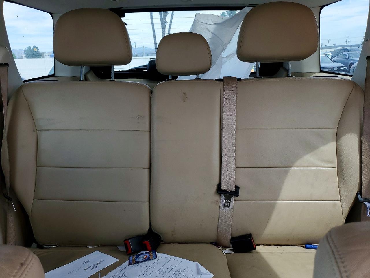 2010 FORD ESCAPE