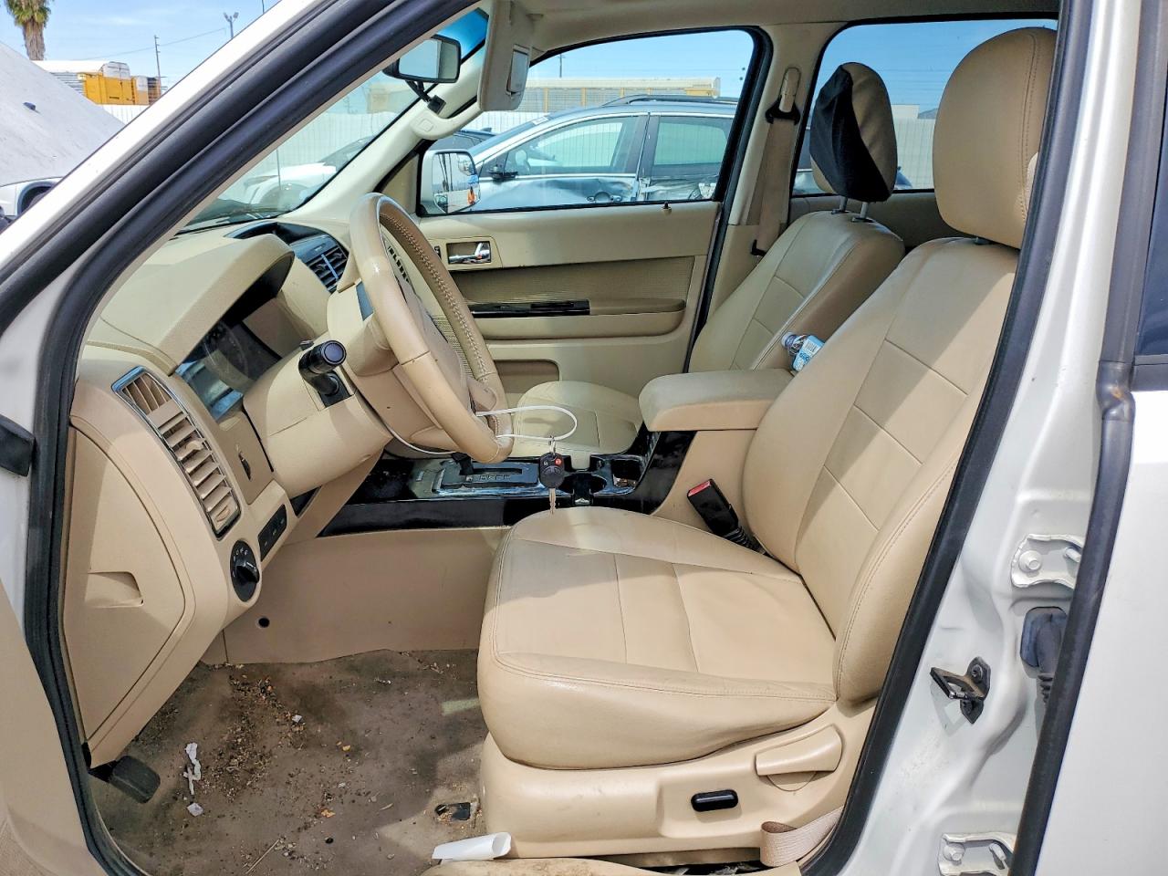 2010 FORD ESCAPE