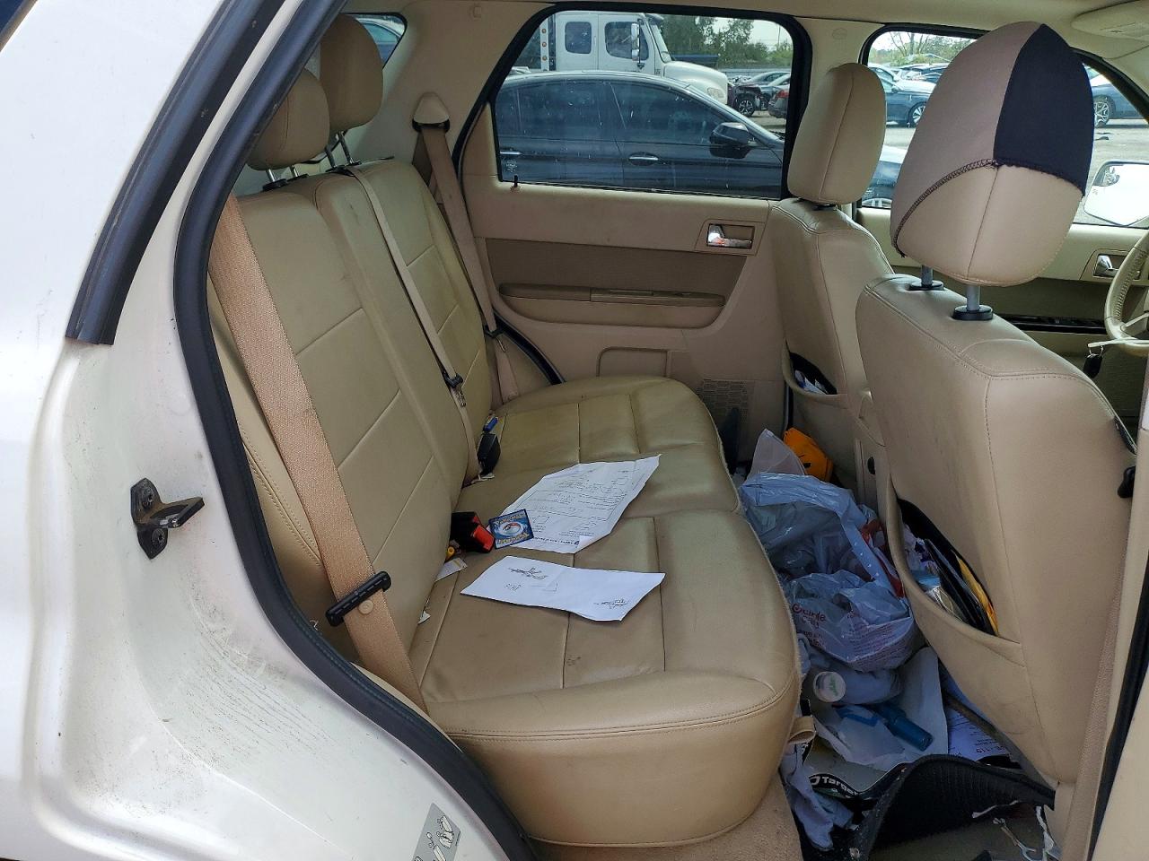 2010 FORD ESCAPE