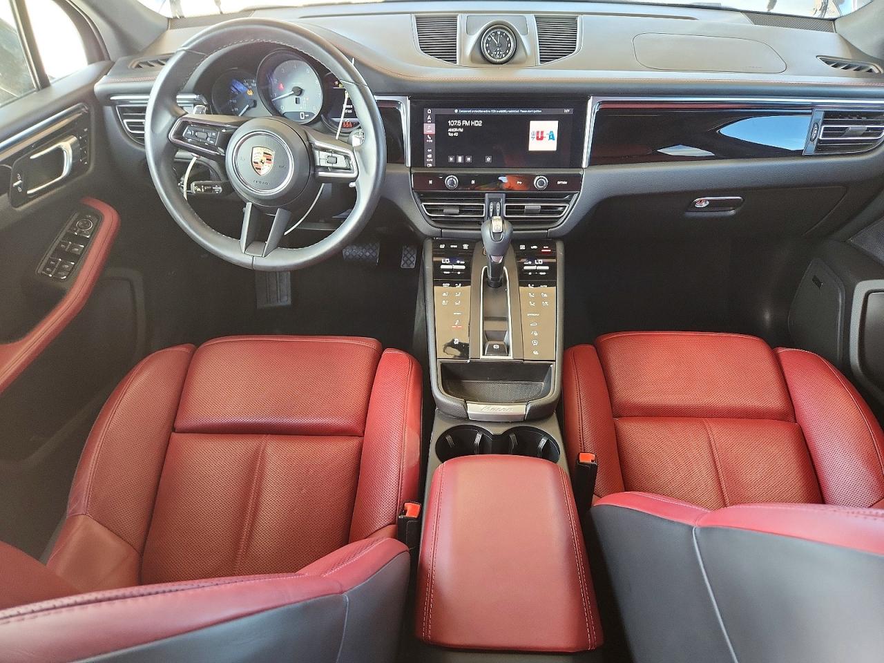 2023 PORSCHE MACAN
