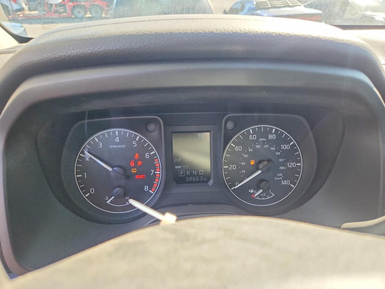 2017 NISSAN TITAN