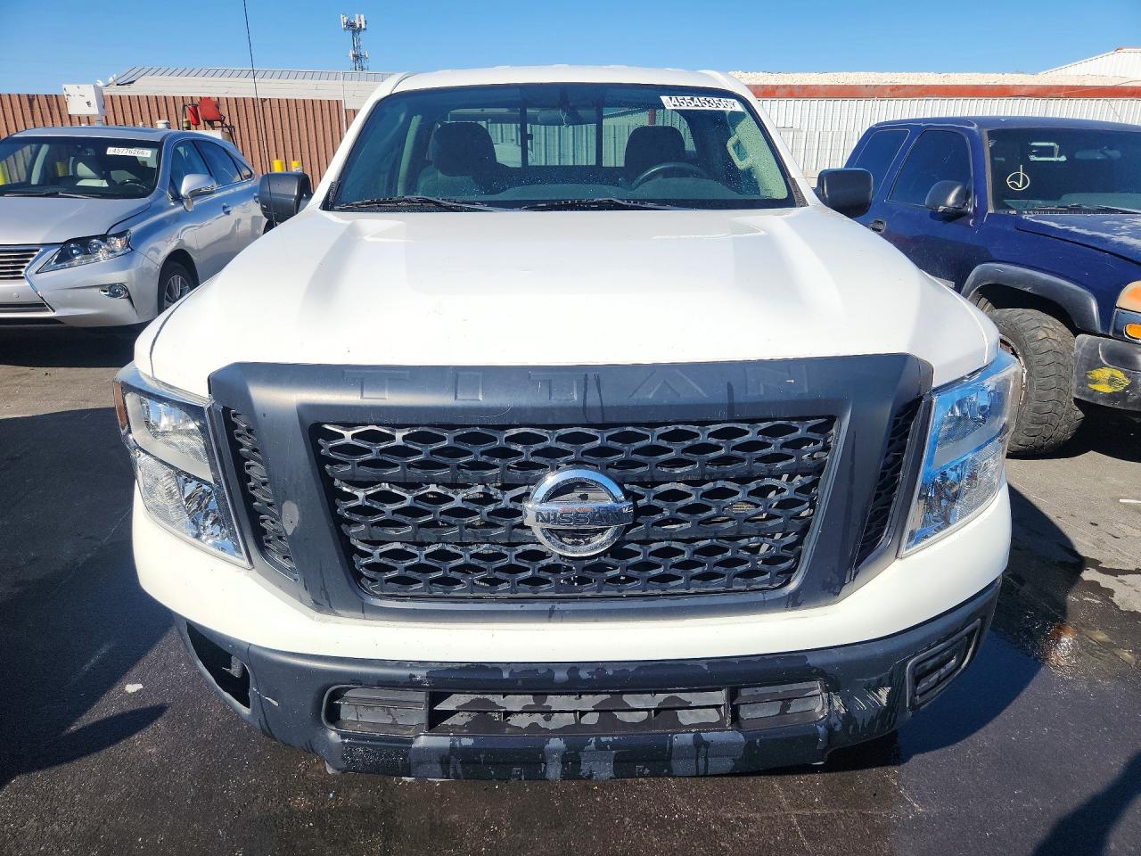 2017 NISSAN TITAN