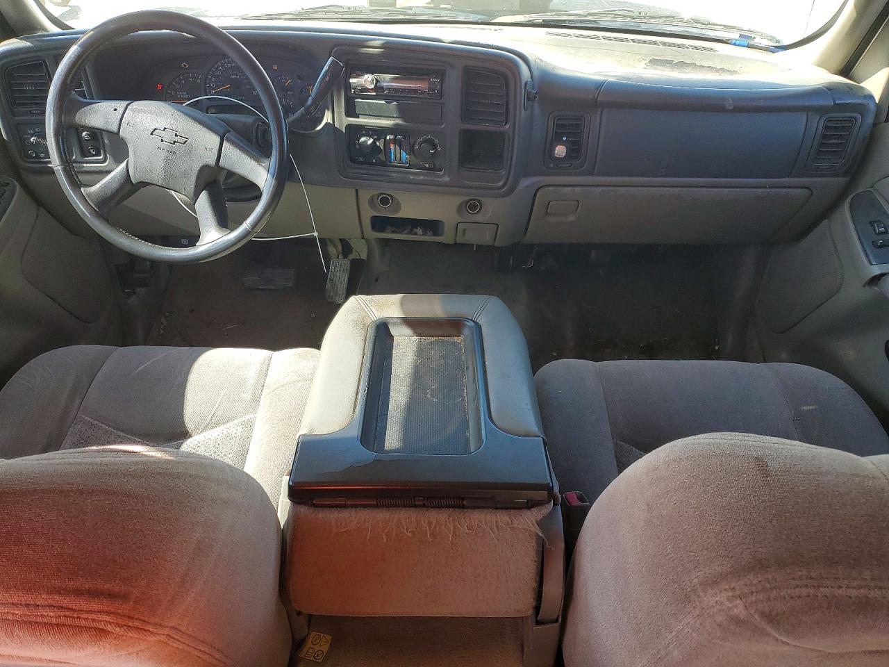 2004 CHEVROLET SUBURBAN
