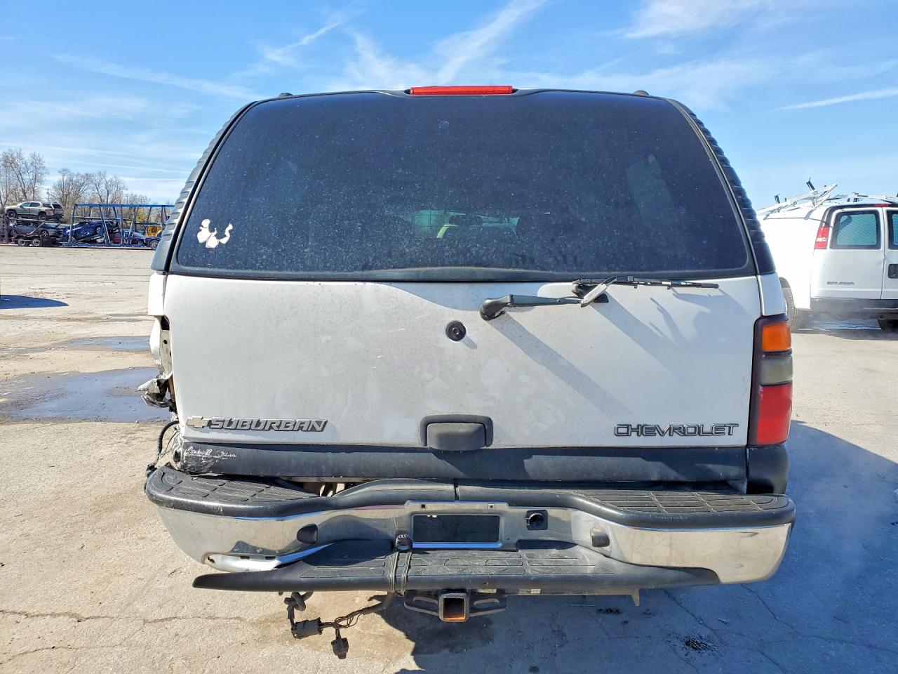 2004 CHEVROLET SUBURBAN