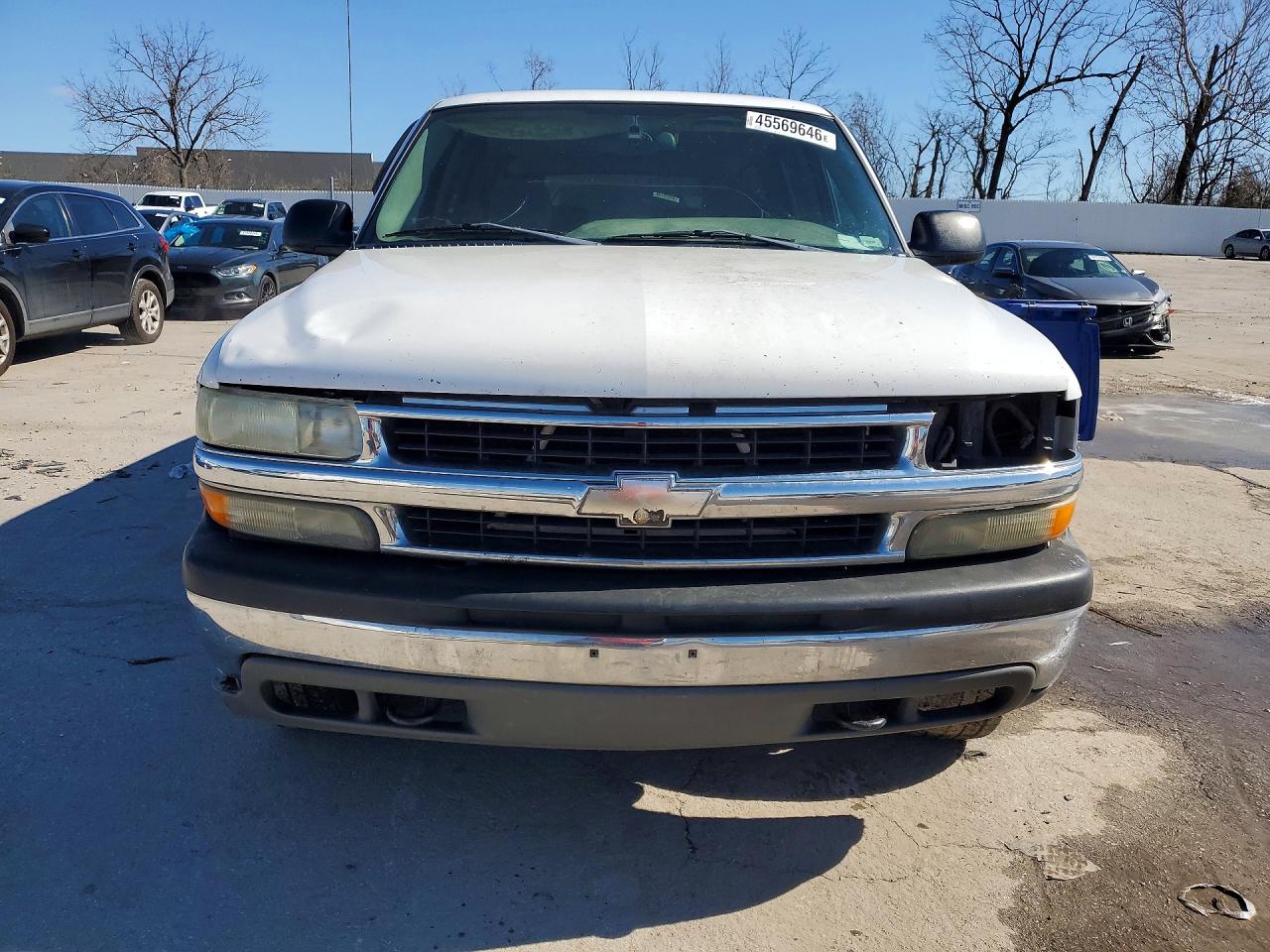 2004 CHEVROLET SUBURBAN