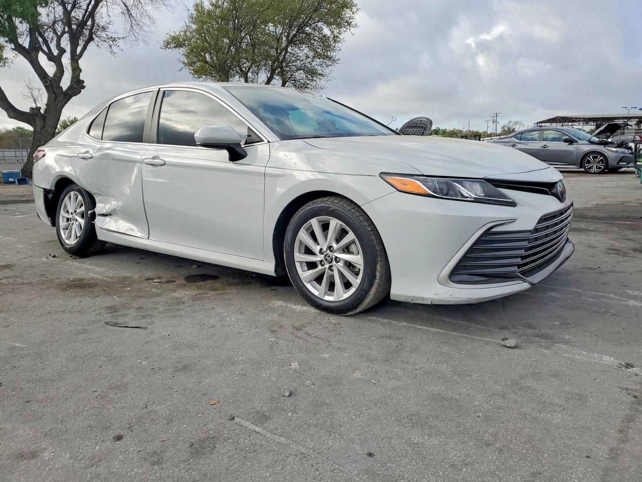 2023 TOYOTA CAMRY