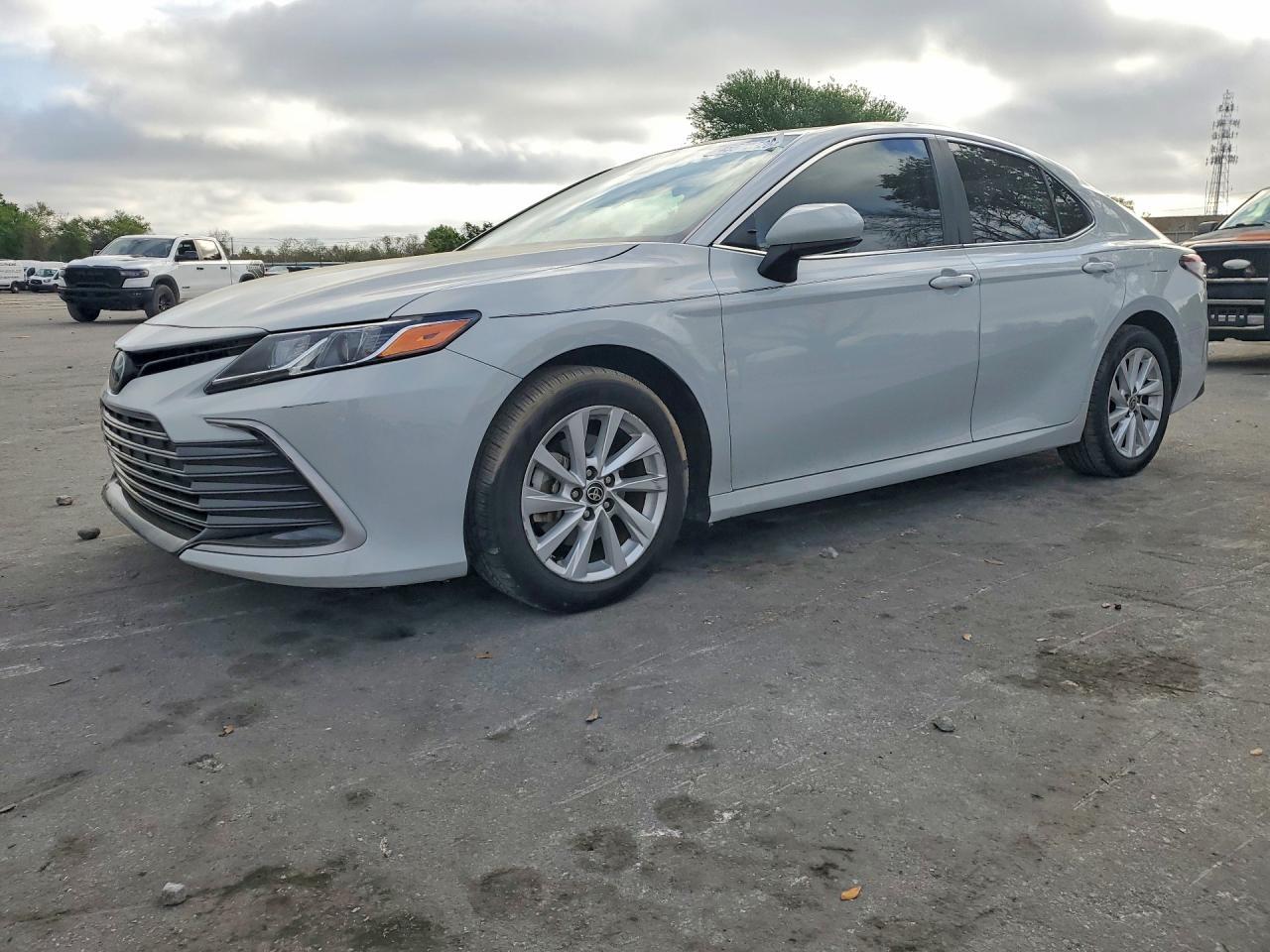 2023 TOYOTA CAMRY