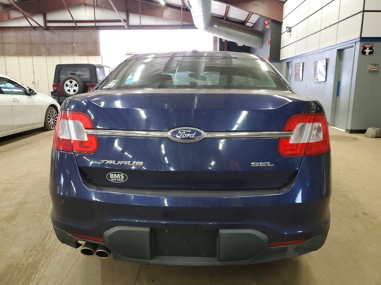2011 FORD TAURUS