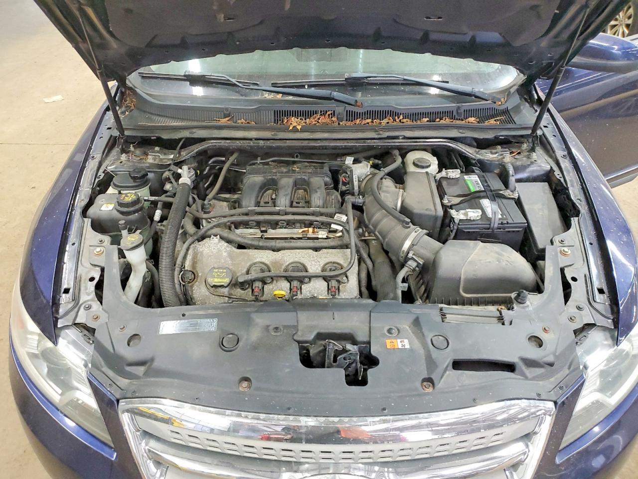 2011 FORD TAURUS