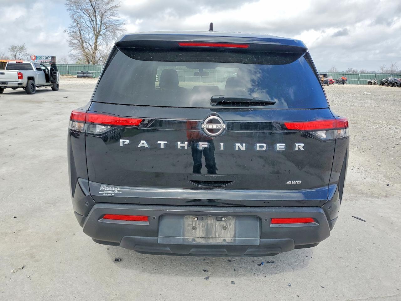 2022 NISSAN PATHFINDER