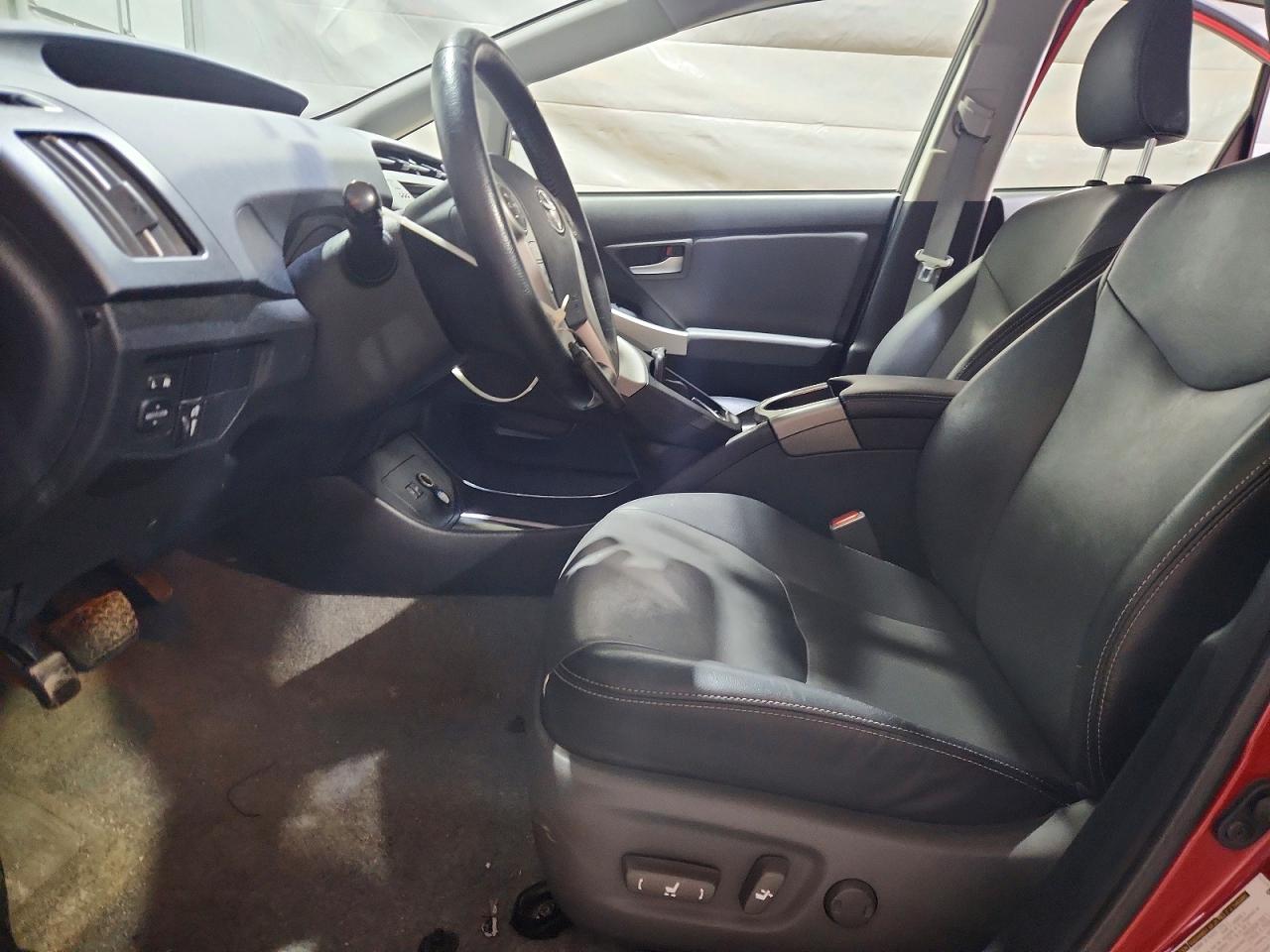 2015 TOYOTA PRIUS