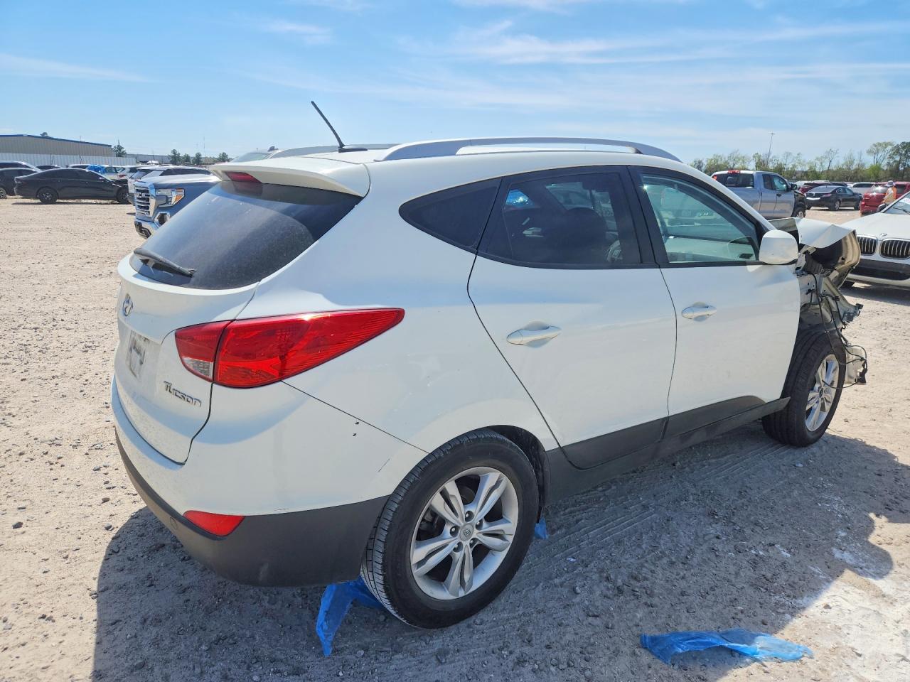 2011 HYUNDAI TUCSON