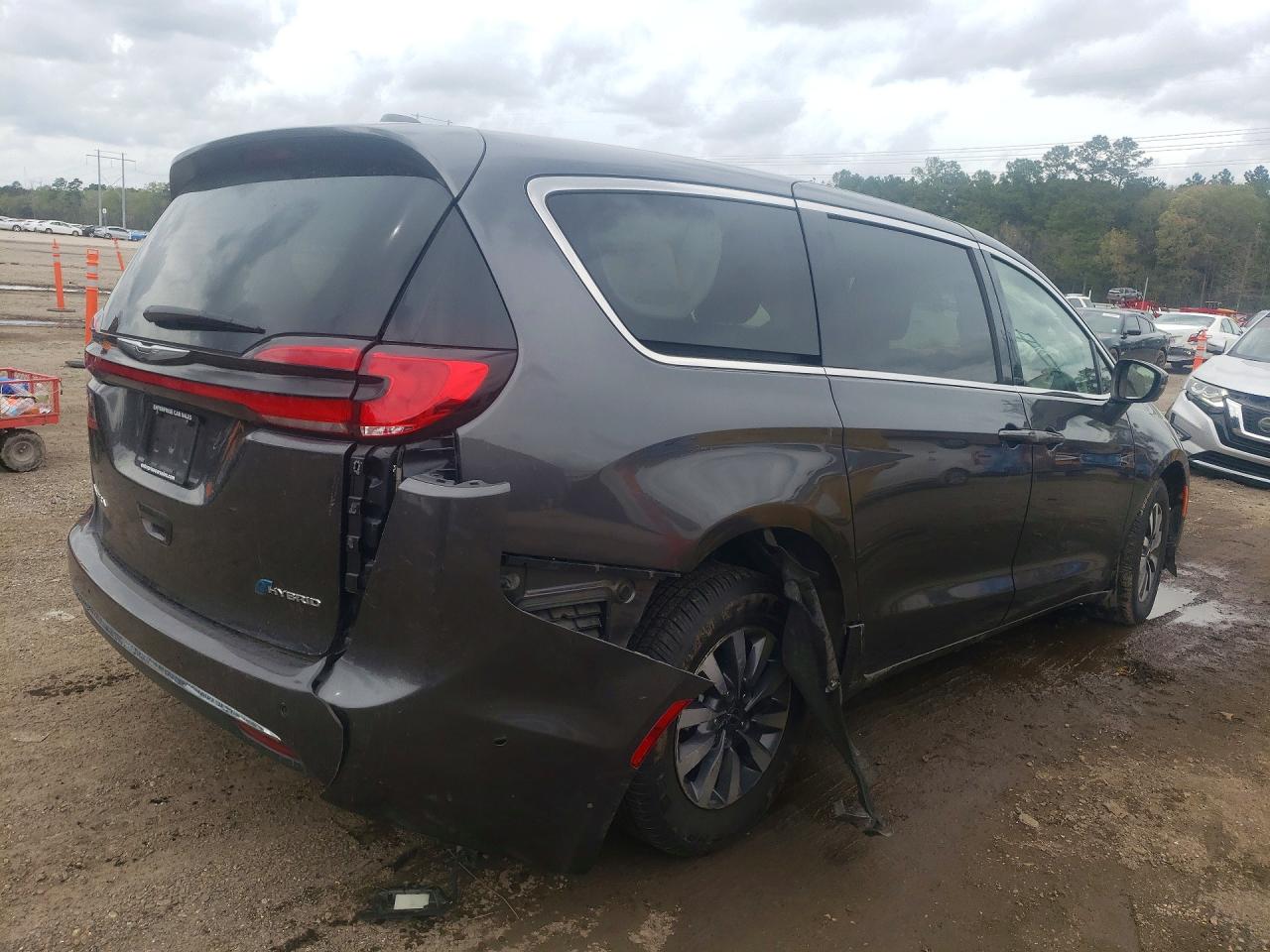 2022 CHRYSLER PACIFICA