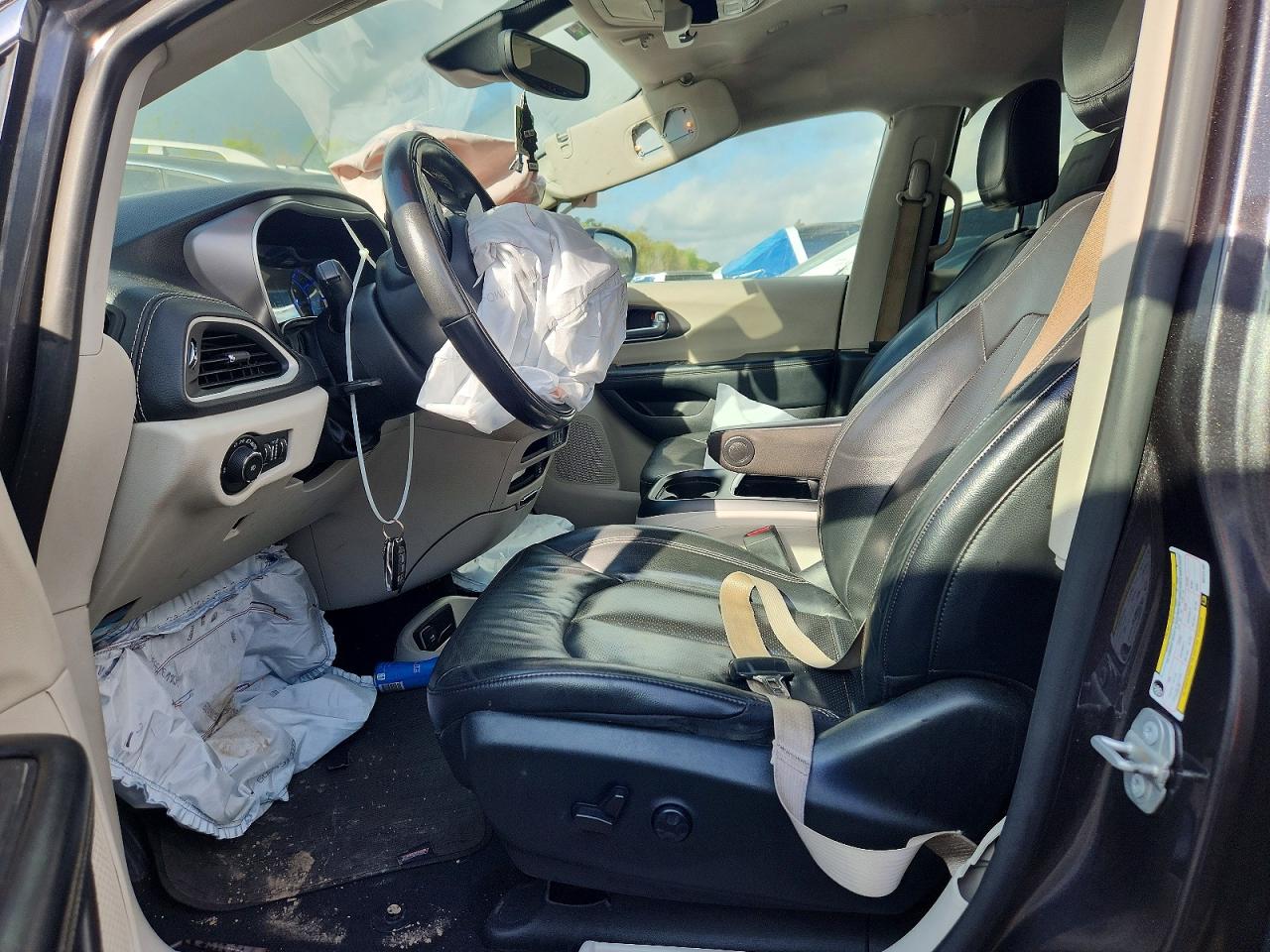 2022 CHRYSLER PACIFICA
