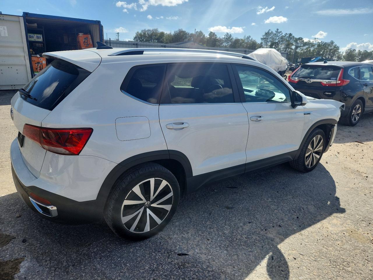 2023 VOLKSWAGEN TAOS SE