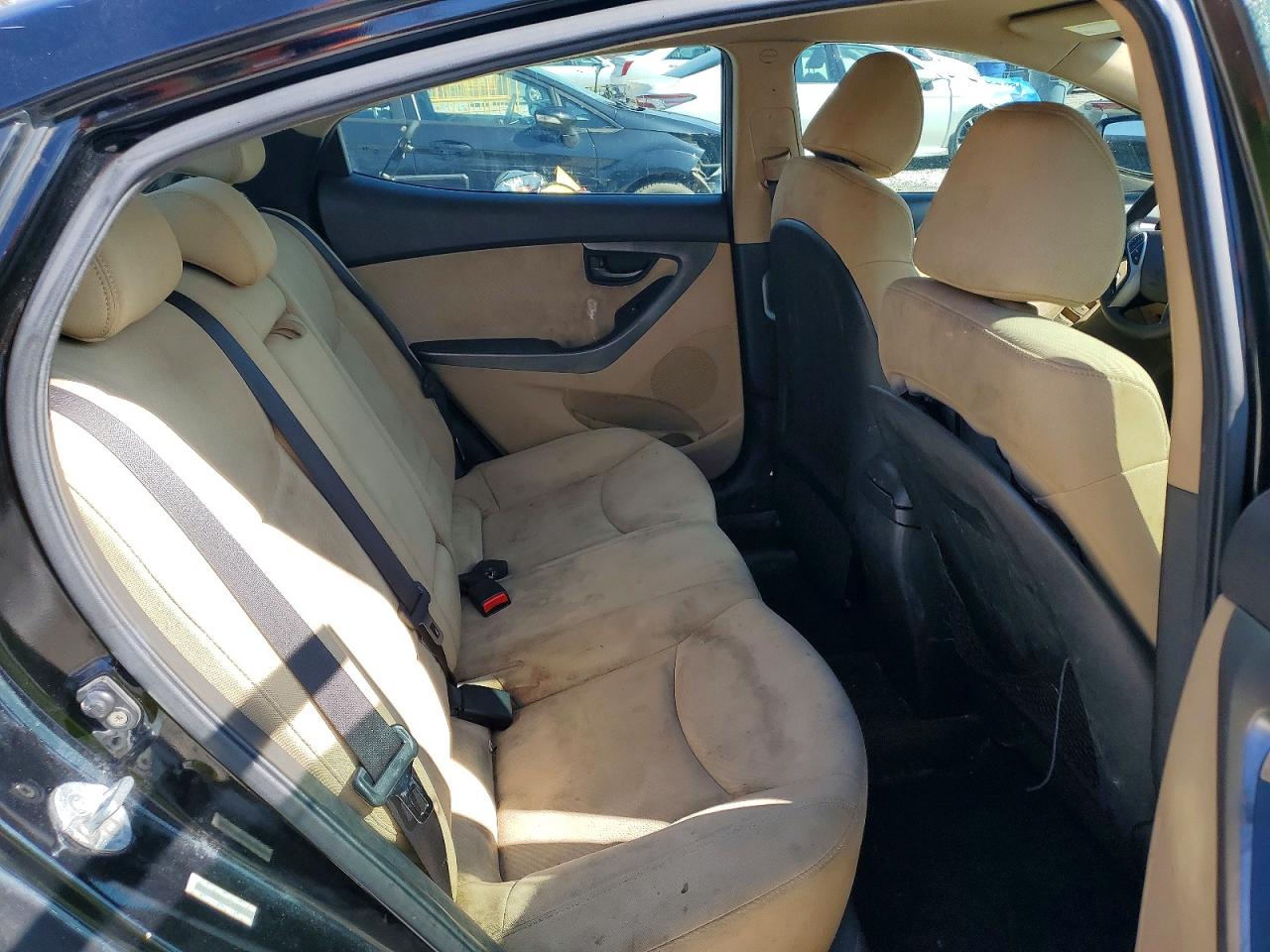 2012 HYUNDAI ELANTRA