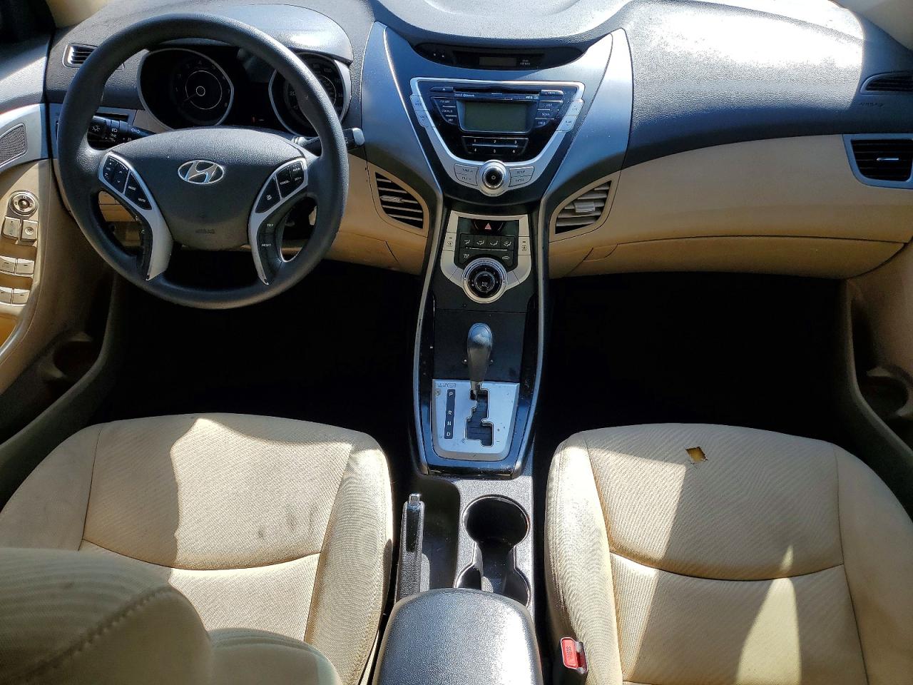 2012 HYUNDAI ELANTRA
