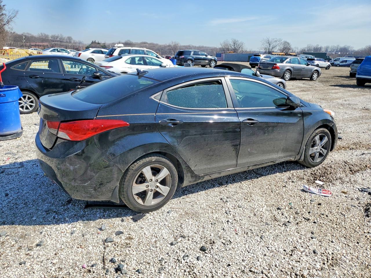 2012 HYUNDAI ELANTRA