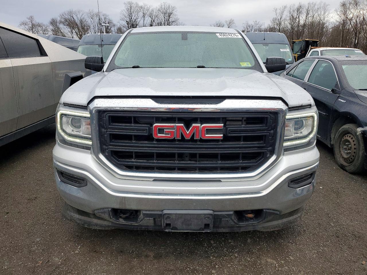 2018 GMC SIERRA