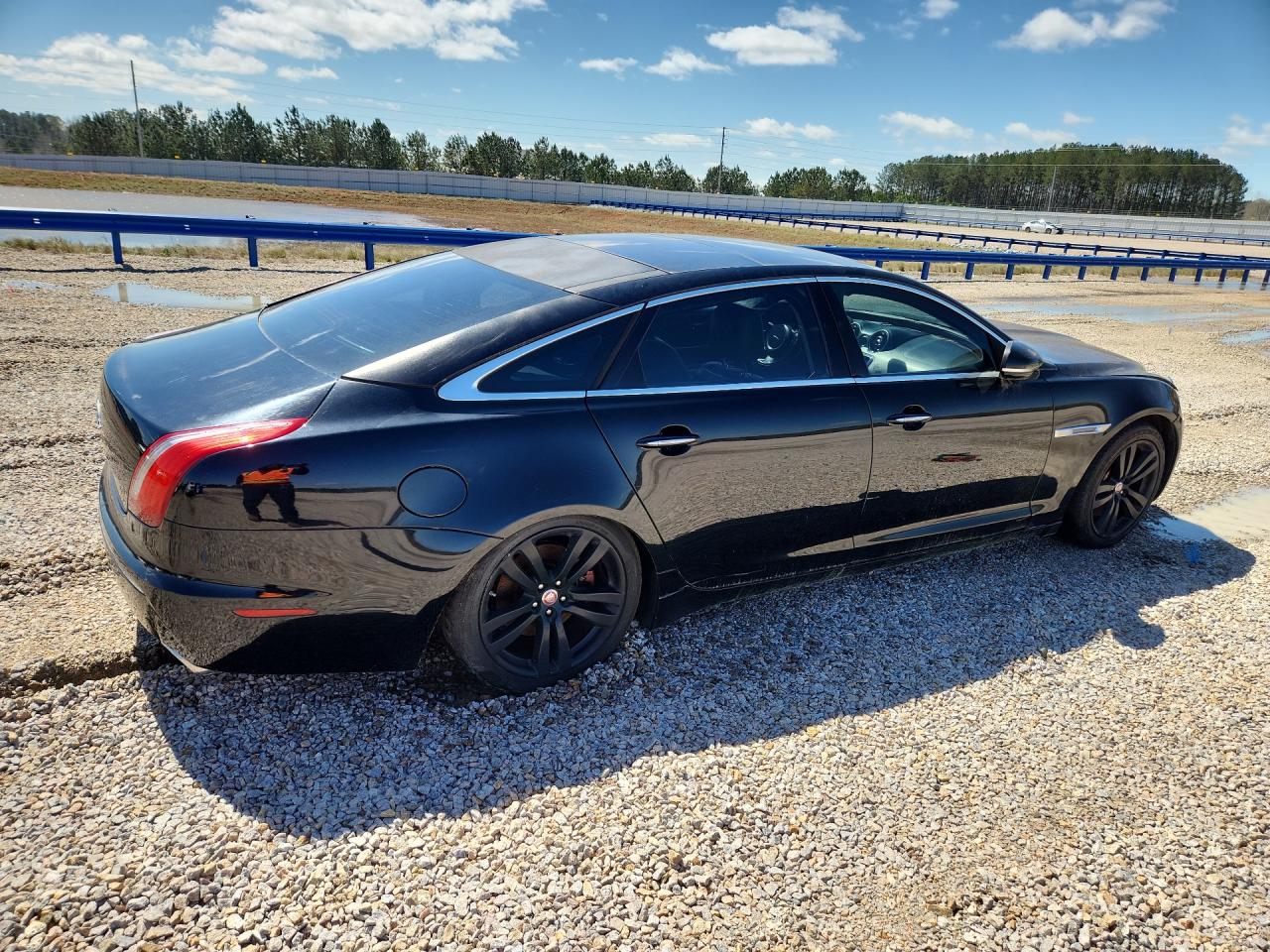 2011 JAGUAR XJ