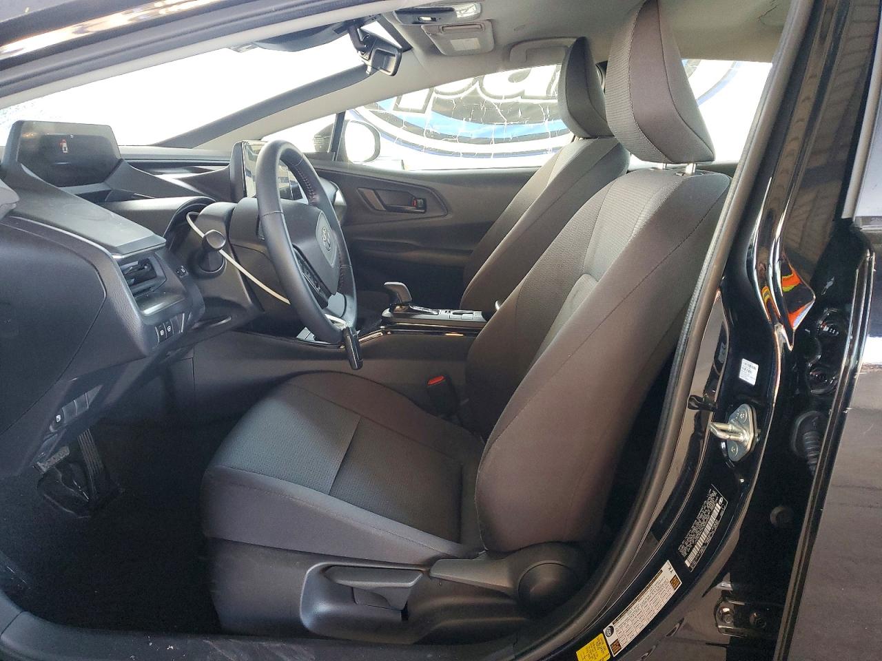 2024 TOYOTA PRIUS