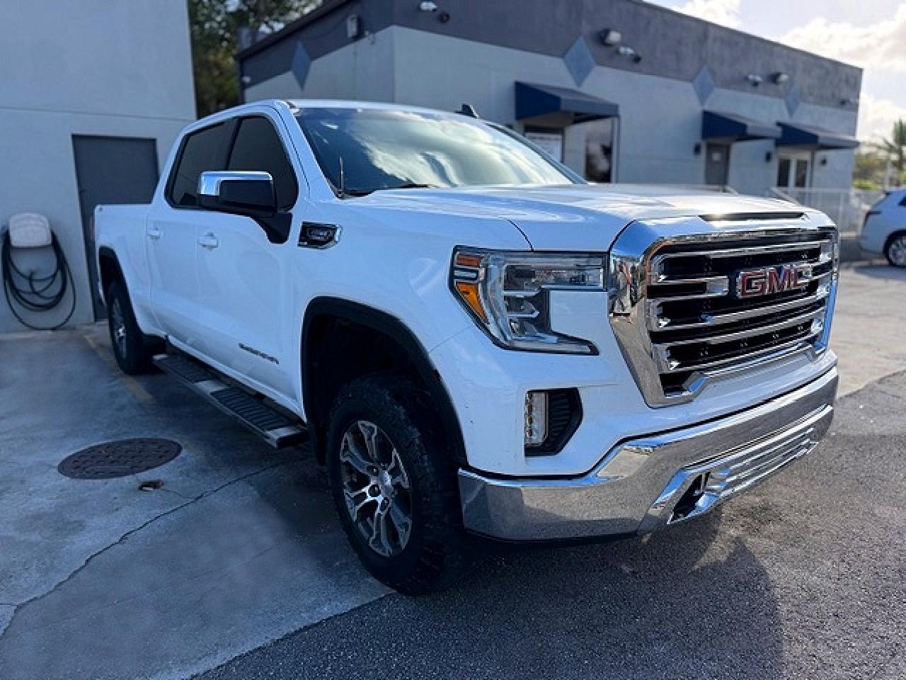2021 GMC SIERRA