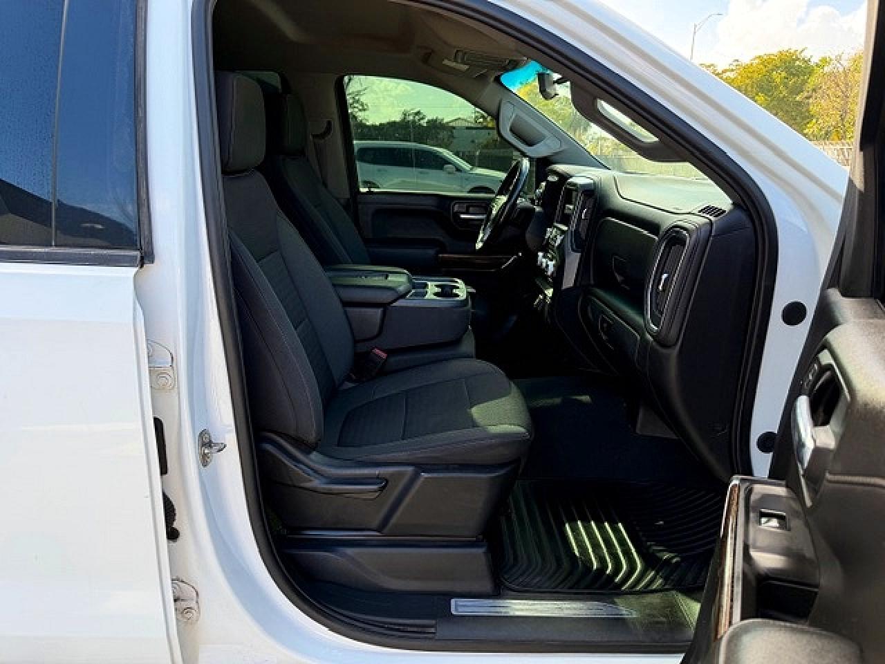 2021 GMC SIERRA