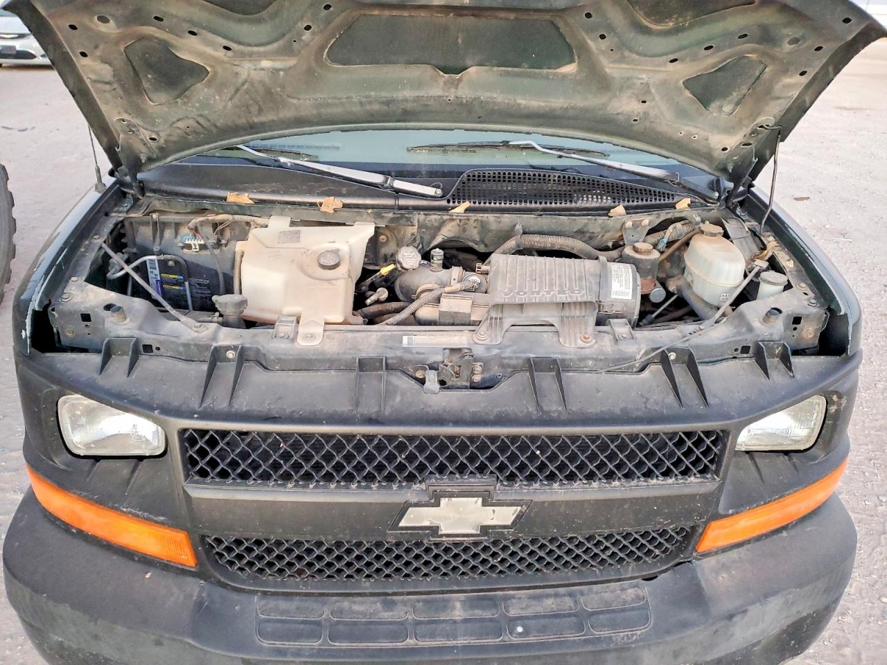 2004 CHEV EXPRESS