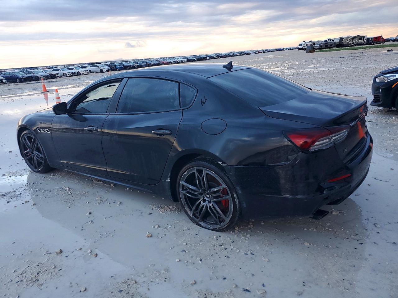2022 MASERATI QUATTROPOR