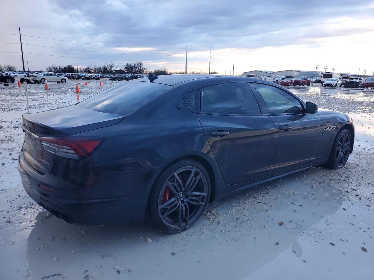 2022 MASERATI QUATTROPOR