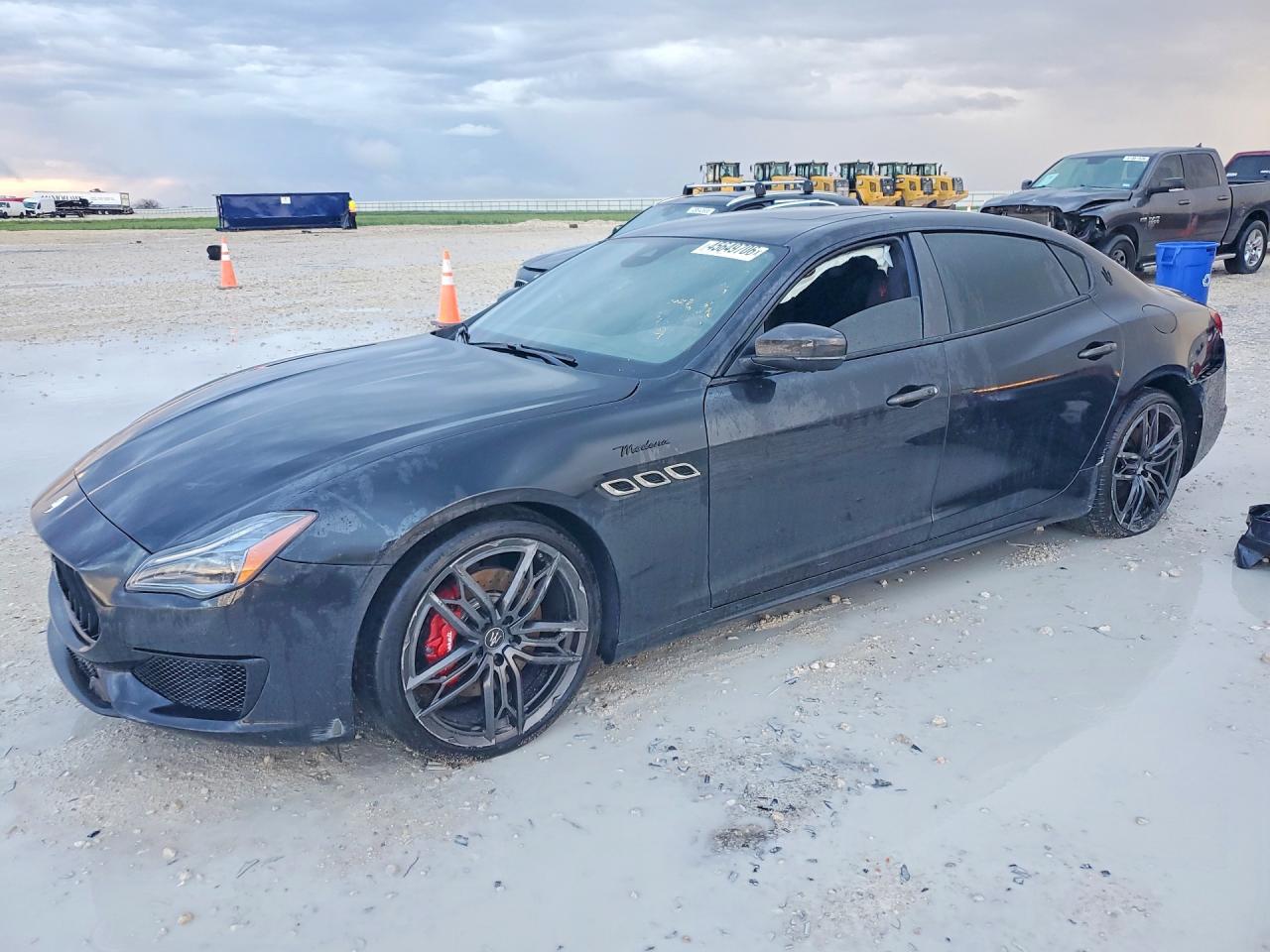 2022 MASERATI QUATTROPOR