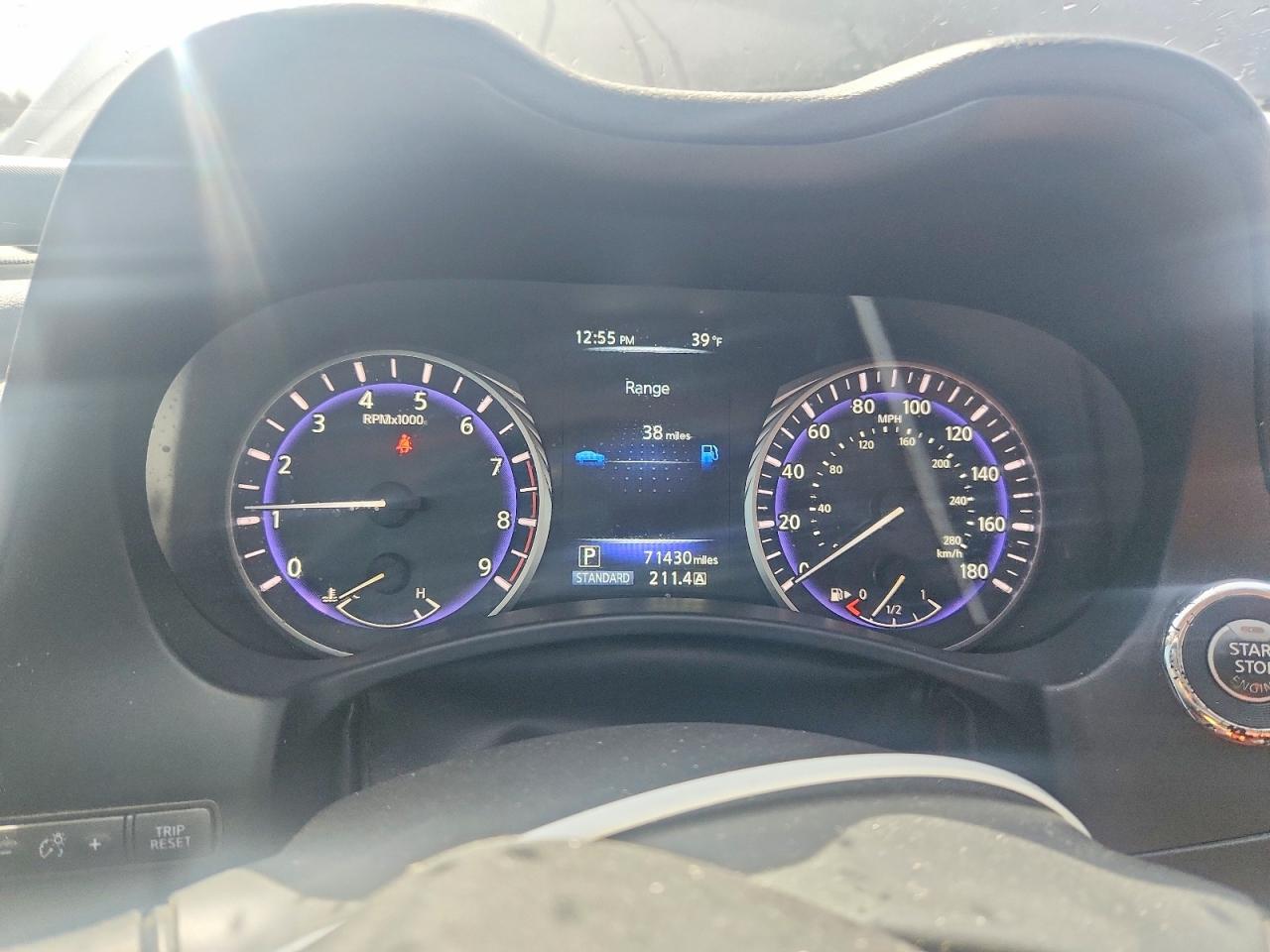 2017 INFINITI Q50