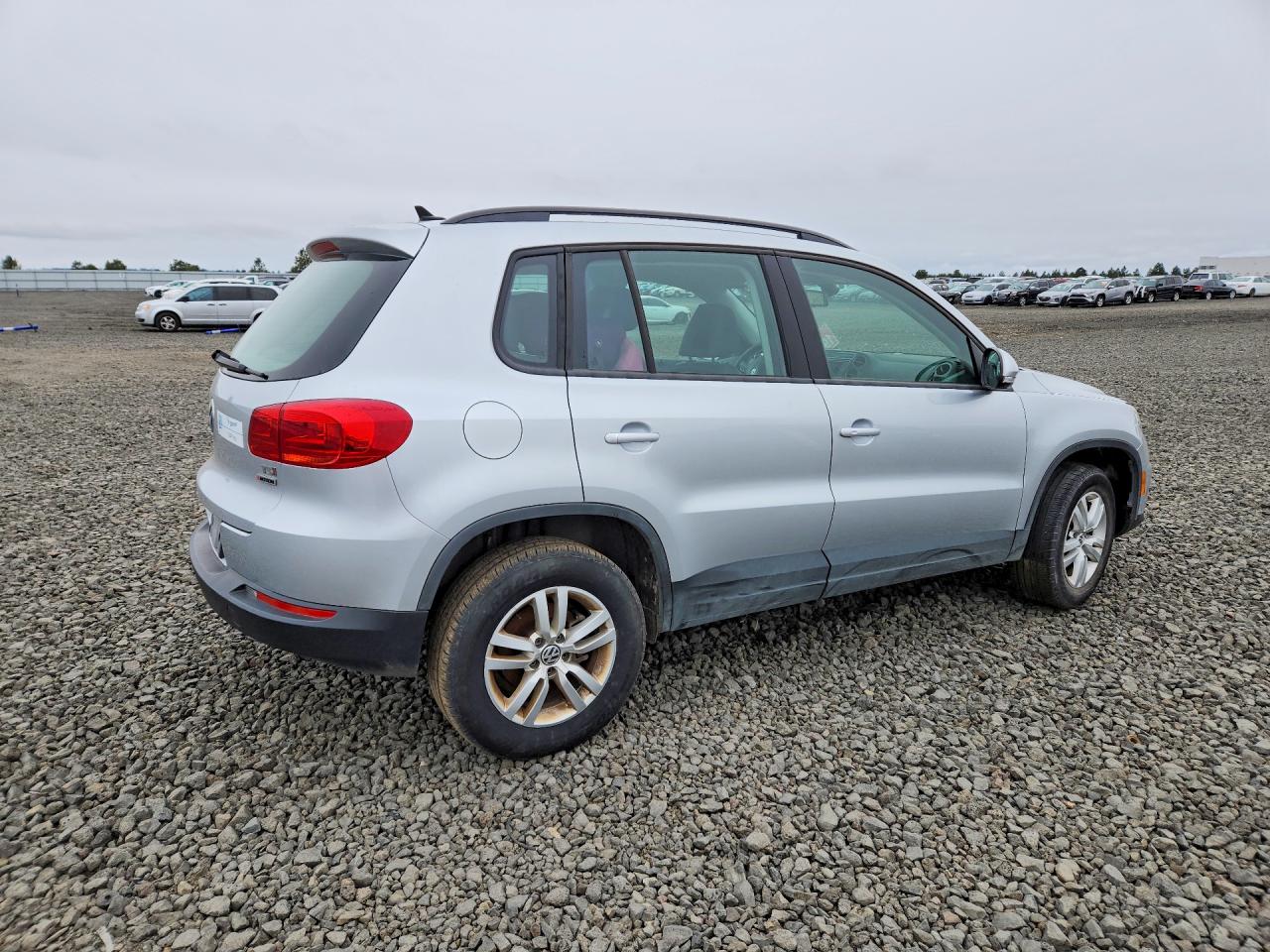 2017 VOLKSWAGEN TIGUAN