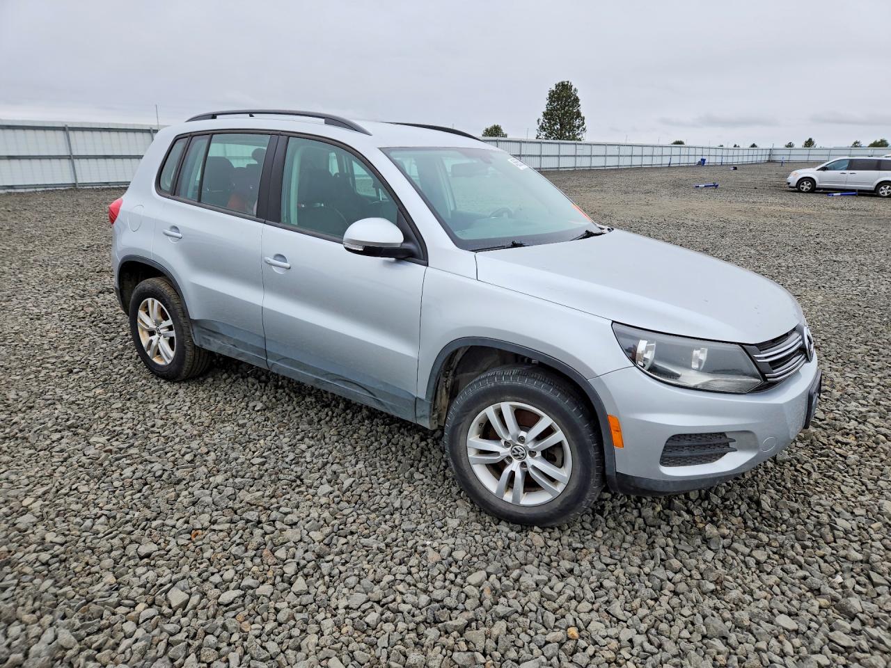 2017 VOLKSWAGEN TIGUAN