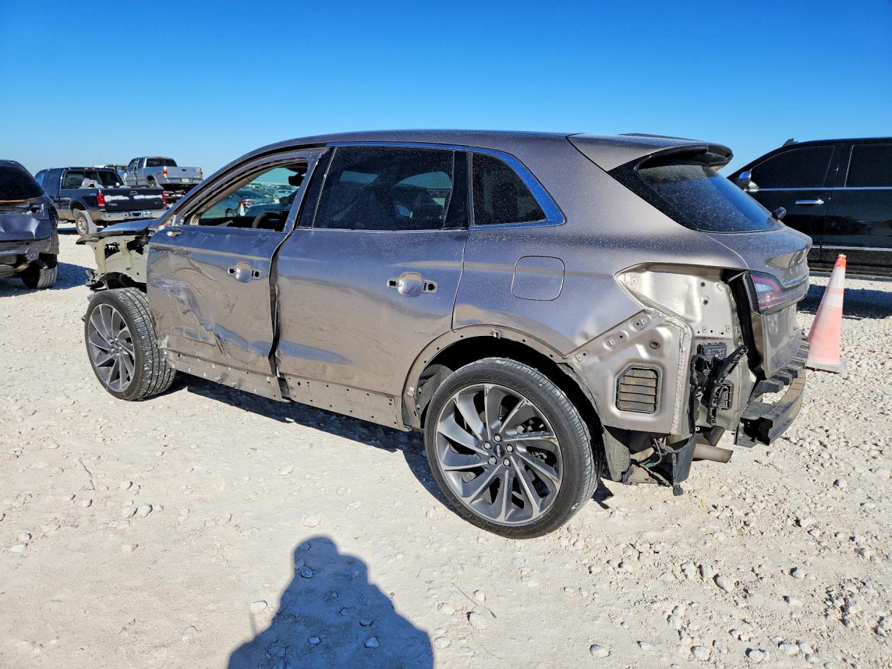 2021 LINCOLN NAUTILUS