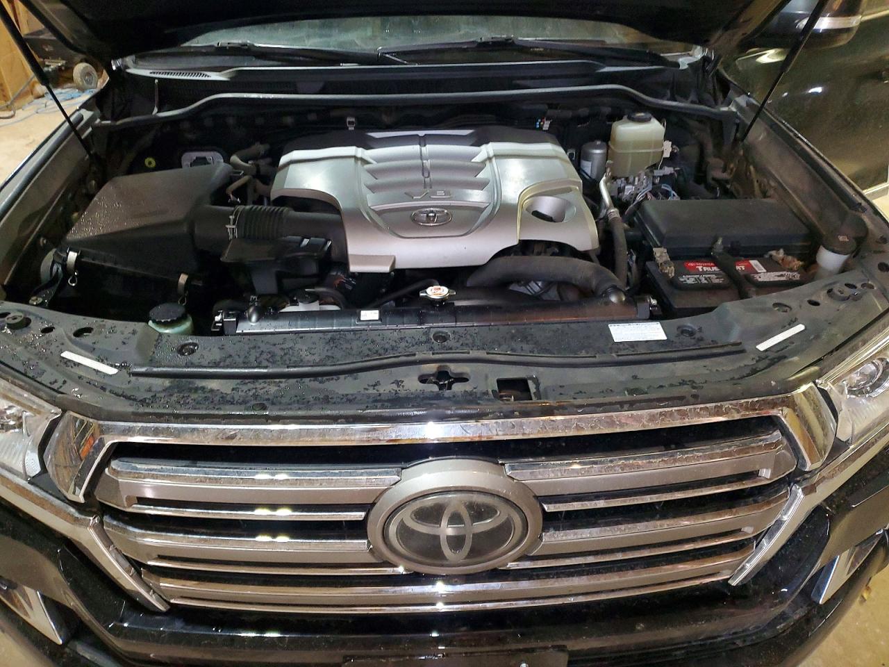 2019 TOYOTA LAND CRUIS