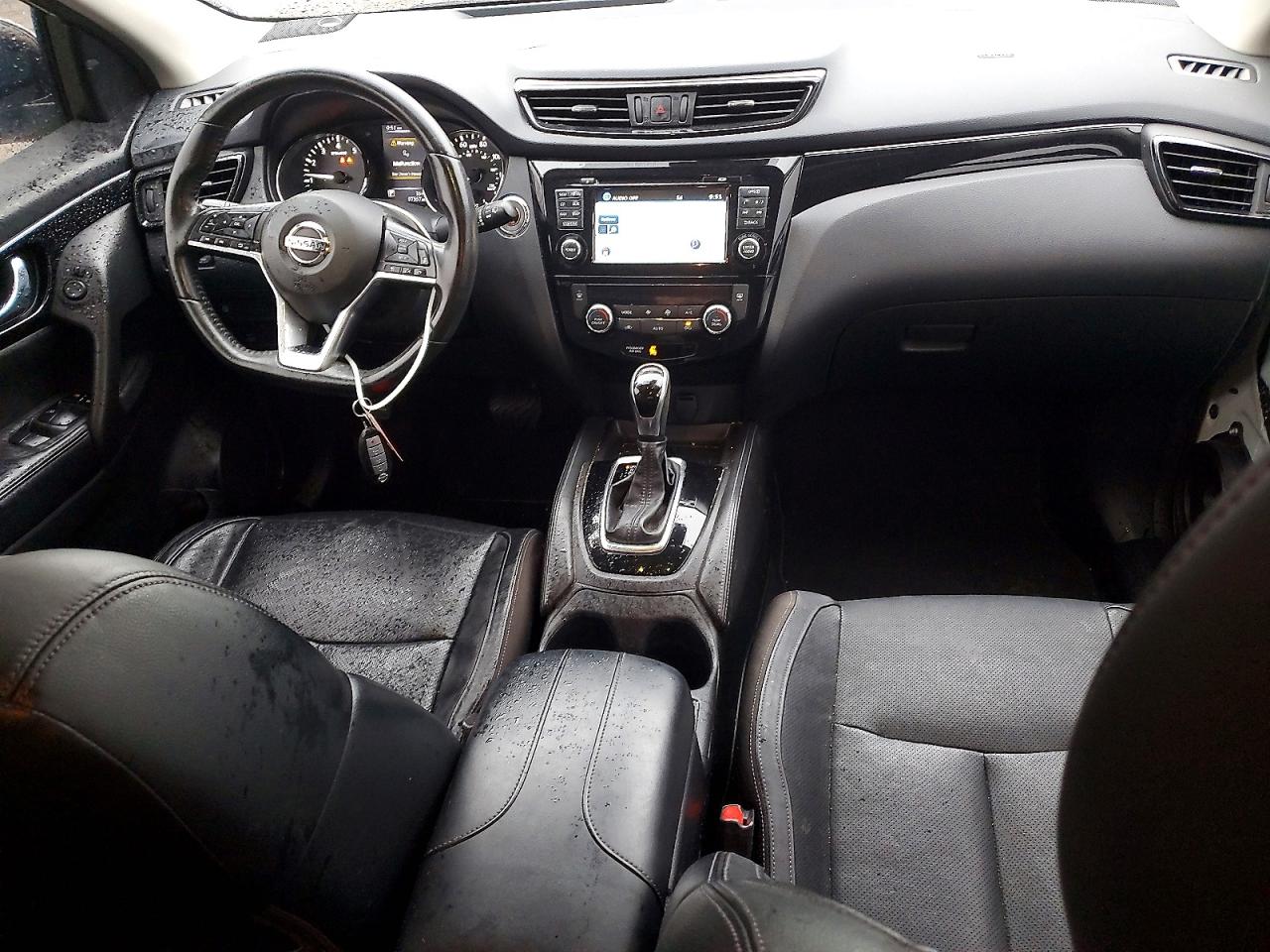 2017 NISSAN ROGUE