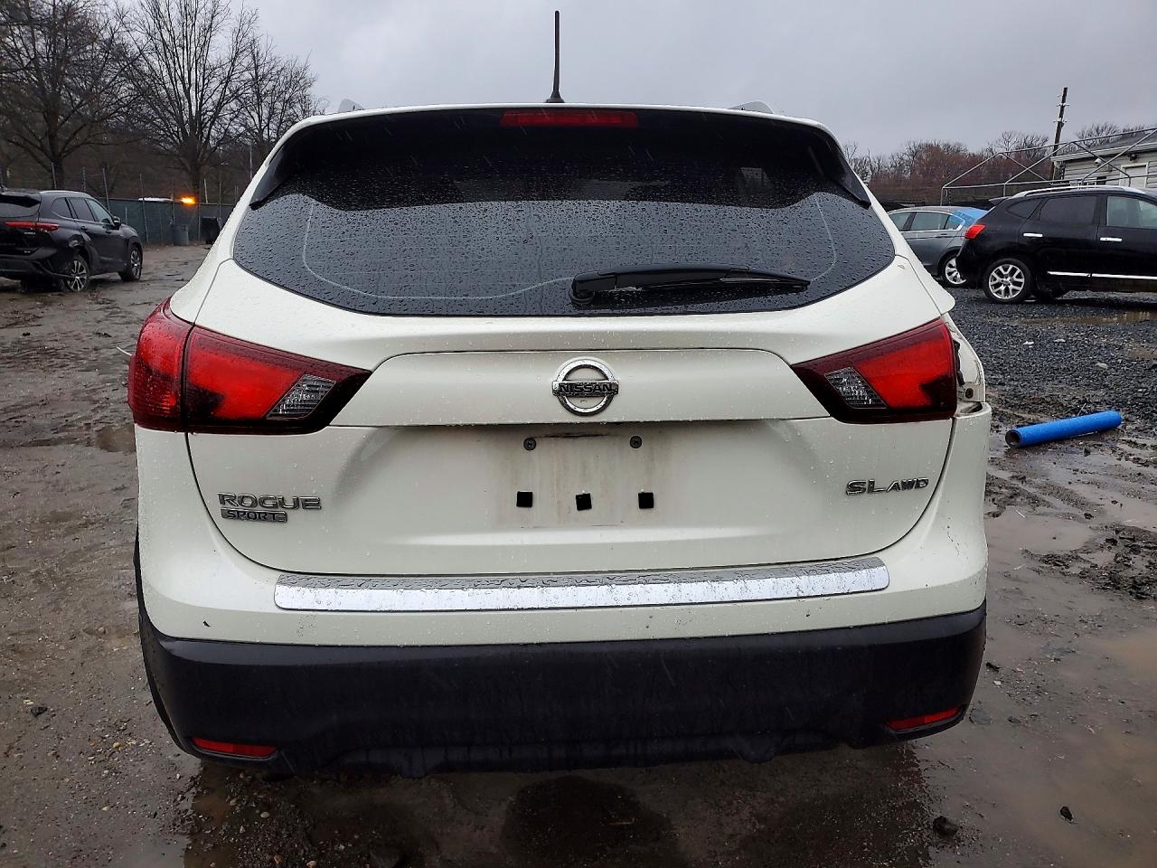 2017 NISSAN ROGUE