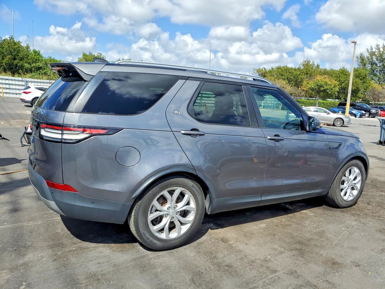 2017 LAND ROVER DISCOVERY