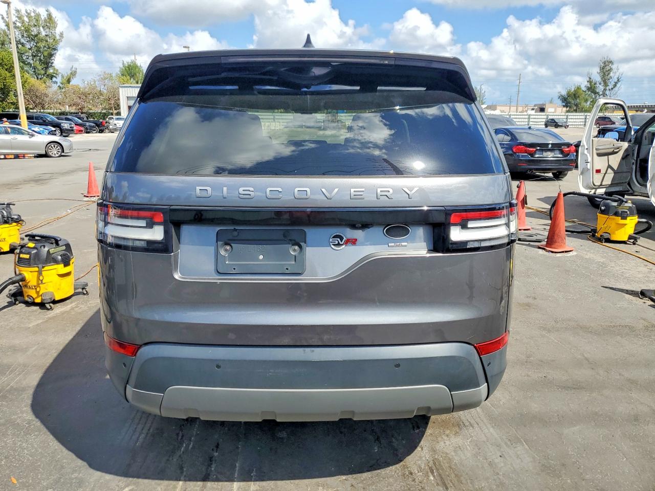 2017 LAND ROVER DISCOVERY