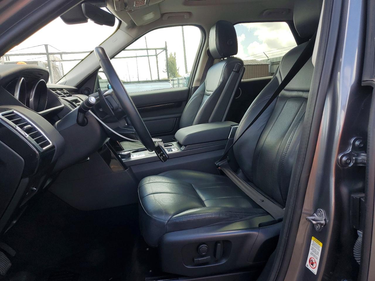 2017 LAND ROVER DISCOVERY