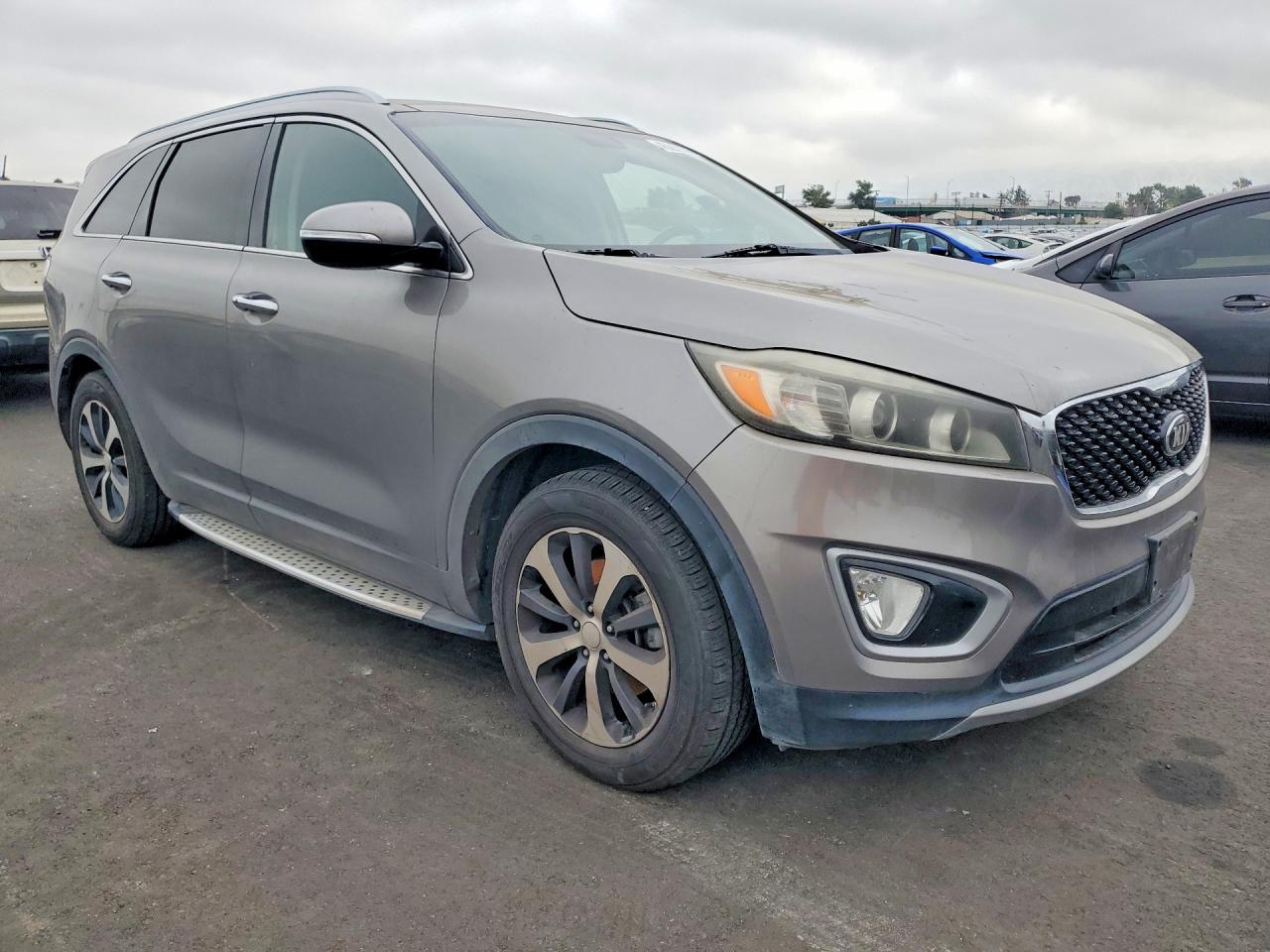 2016 KIA SORENTO
