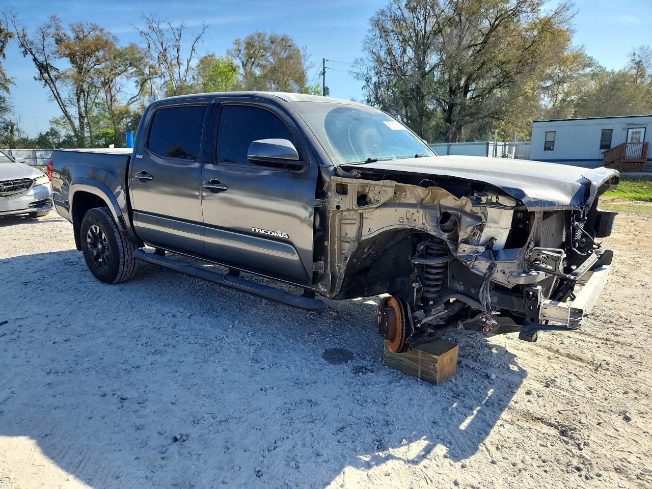 2018 TOYOTA TACOMA
