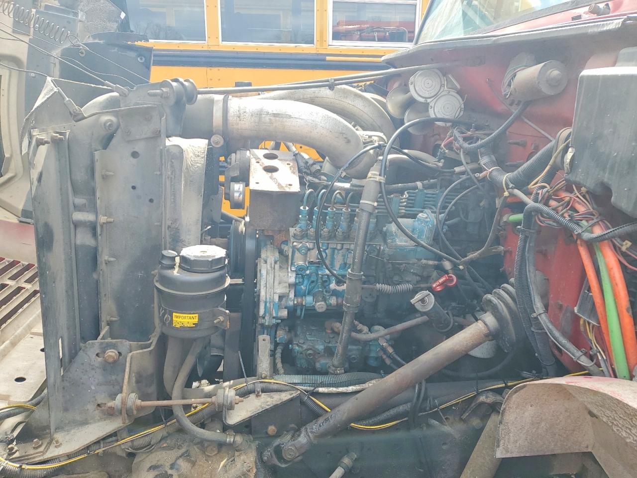 1996 INTERNATIONAL 4000 SERIE