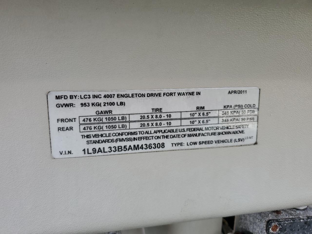 2010 GOLF CART 2 CLUB CAR