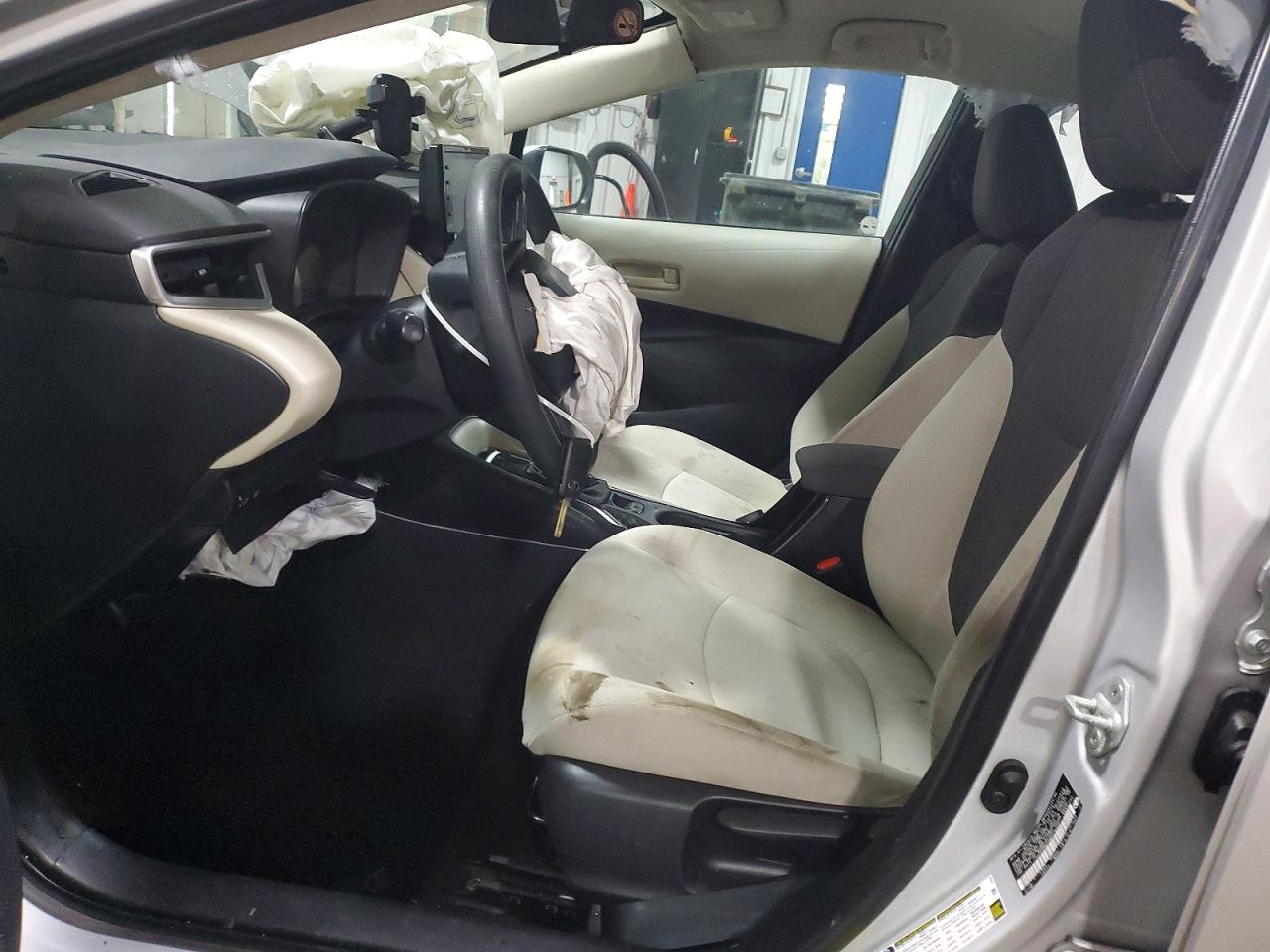 2022 TOYOTA COROLLA