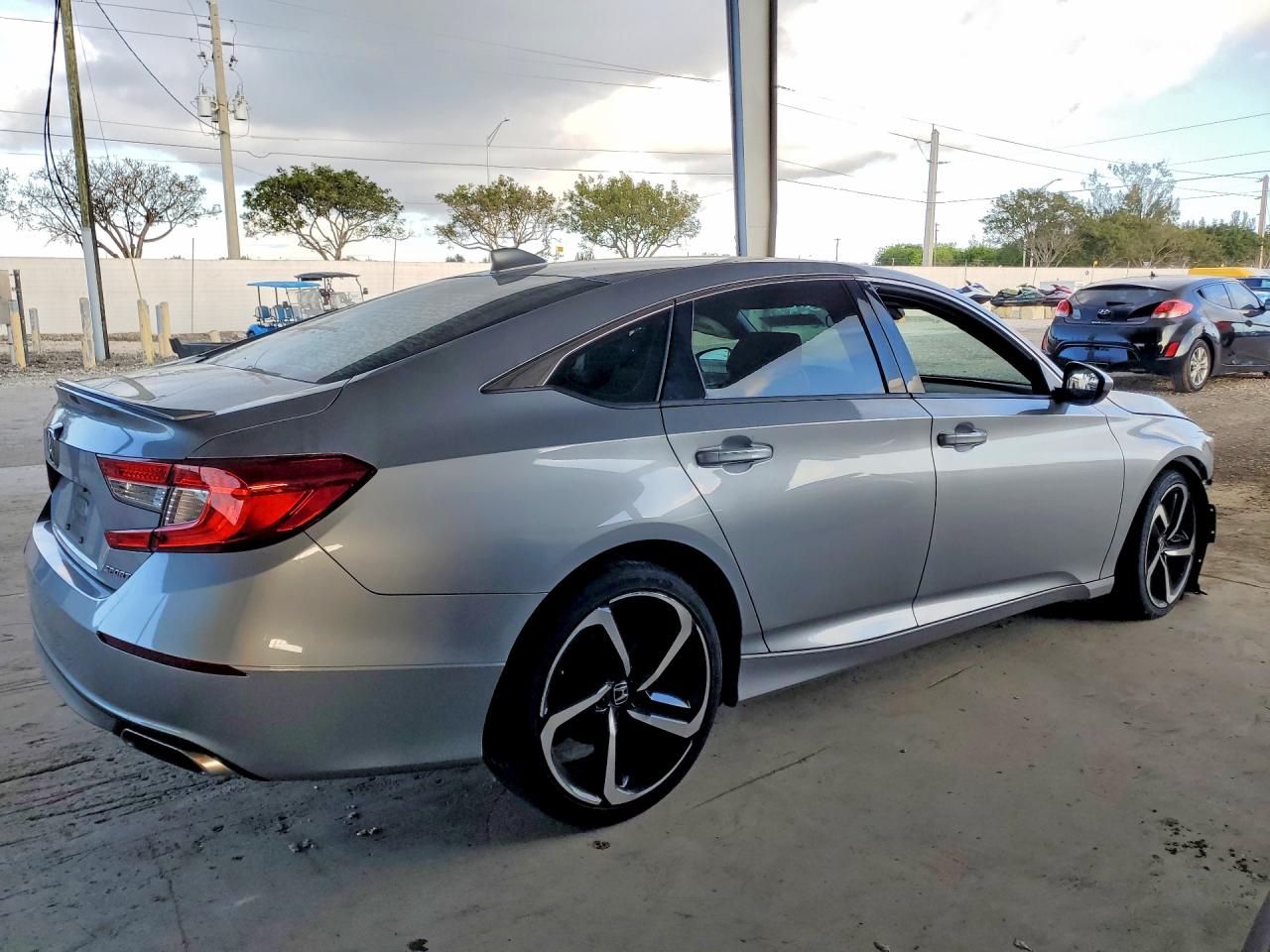 2019 HONDA ACCORD