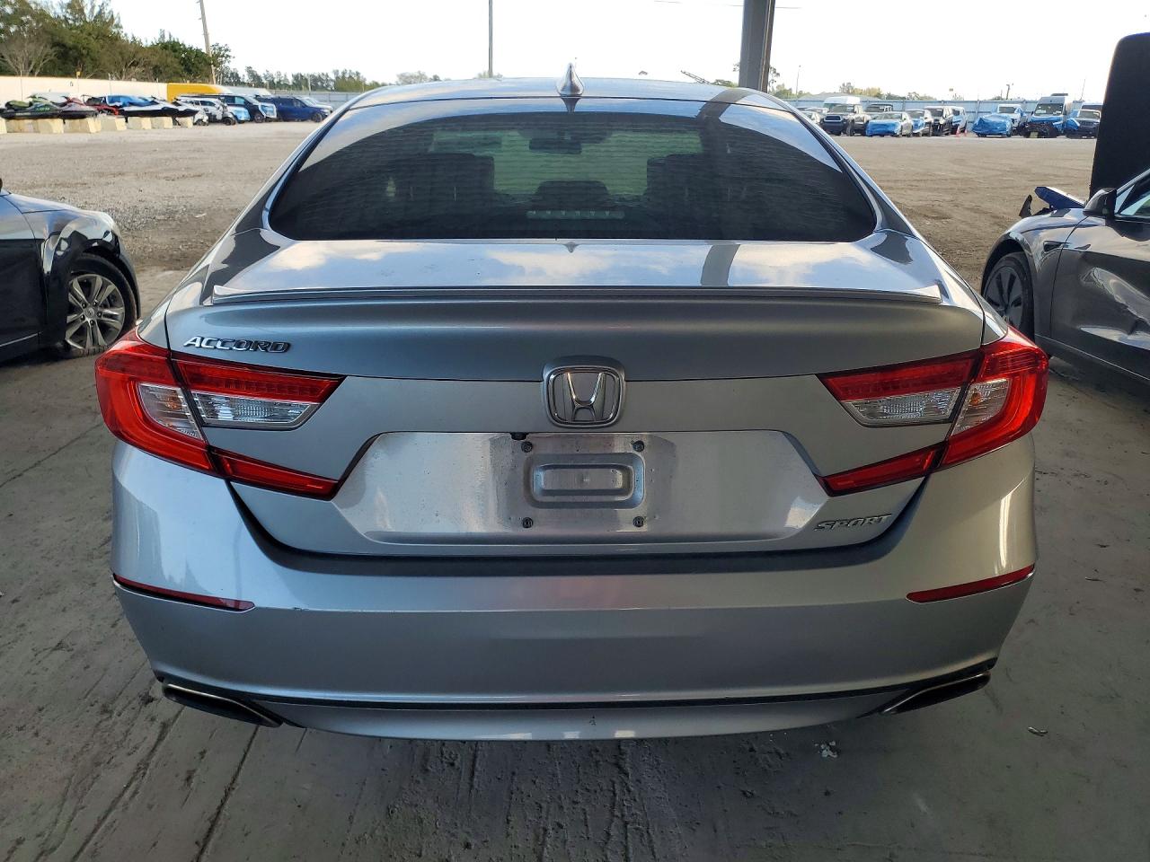 2019 HONDA ACCORD