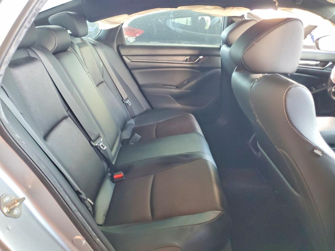 2019 HONDA ACCORD