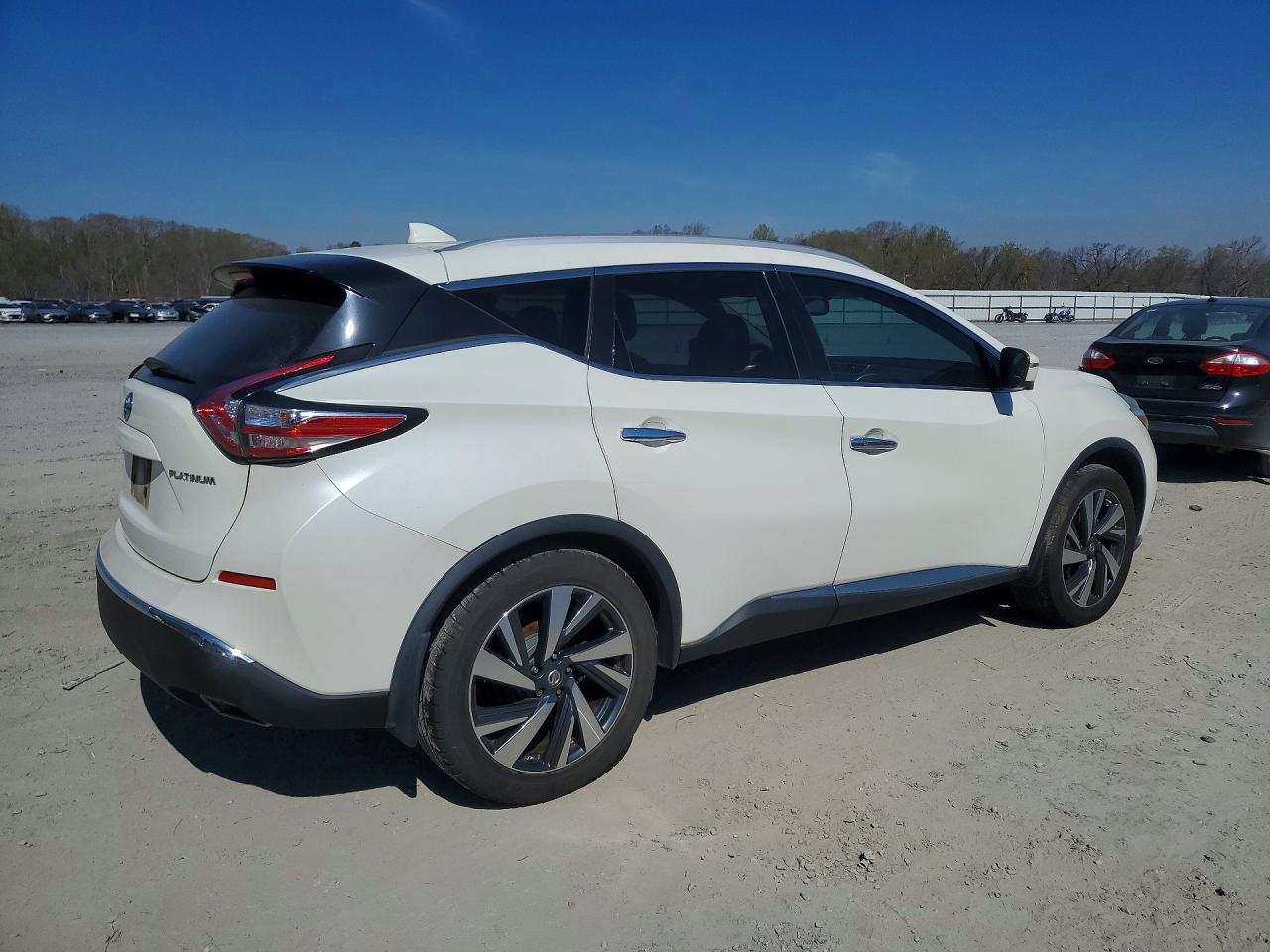 2016 NISSAN MURANO